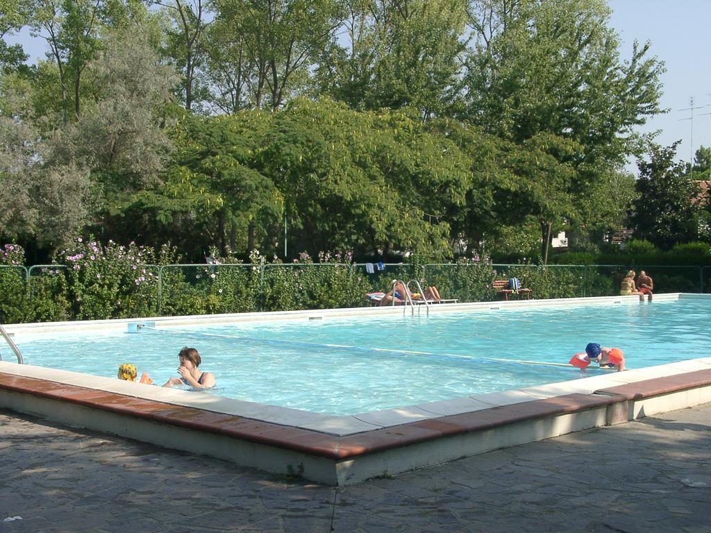 Residence 3 D Lido di Spina Exterior photo