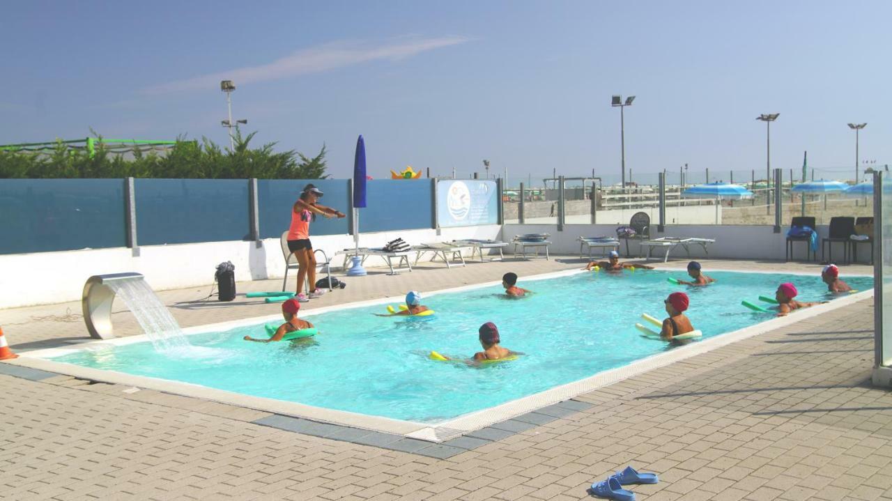 Residence 3 D Lido di Spina Exterior photo