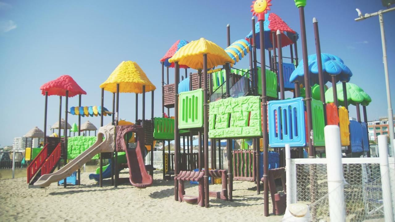 Residence 3 D Lido di Spina Exterior photo